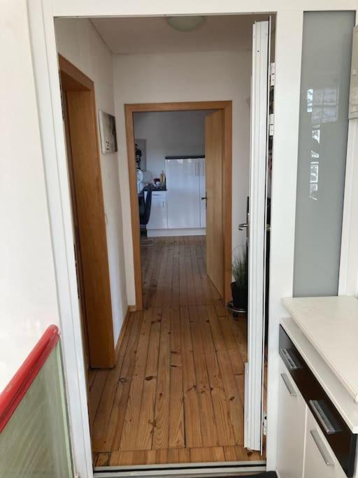 Sonnige Etagen-Wohnung, Alleinige Nutzung, Wasserbett Neunkirchen  Buitenkant foto