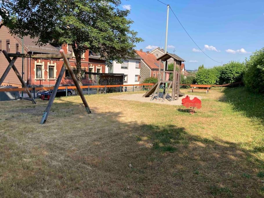 Sonnige Etagen-Wohnung, Alleinige Nutzung, Wasserbett Neunkirchen  Buitenkant foto