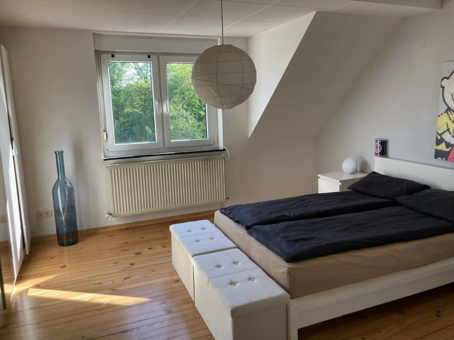 Sonnige Etagen-Wohnung, Alleinige Nutzung, Wasserbett Neunkirchen  Buitenkant foto